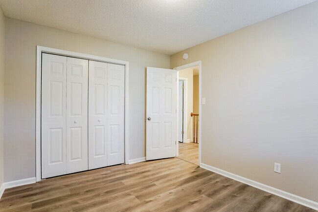 Building Photo - 1716 Netherfield Ln