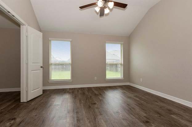 Building Photo - 9735 Stratton Ridge Dr