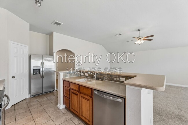 Building Photo - 2800 NW 184th St
