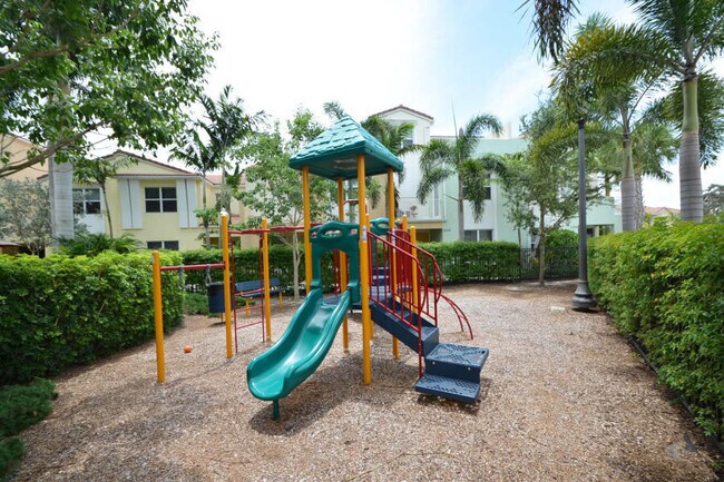 Building Photo - 4930 NW 15th Ave