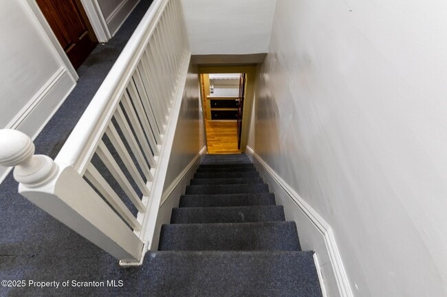 Building Photo - 921-923 Clay Ave