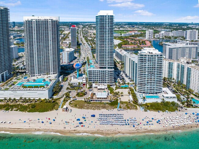 Building Photo - 4111 S Ocean Dr