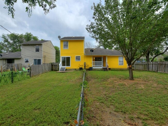 Building Photo - 116 Hillside Dr
