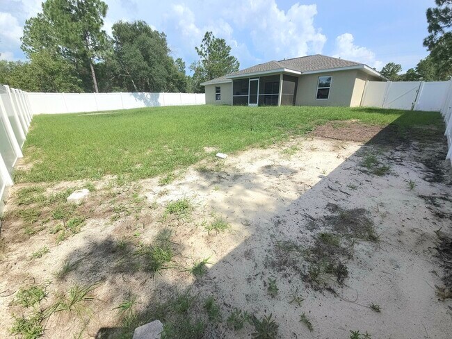 Building Photo - 2959 W Buccaneer Ln