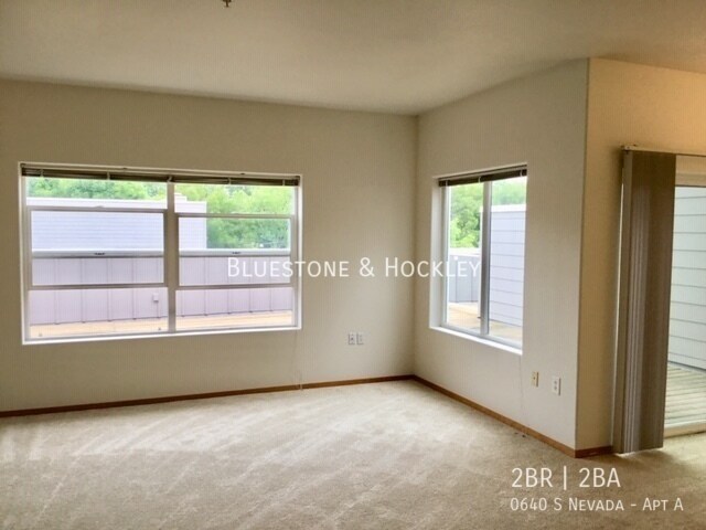 Building Photo - 640 S Nevada St