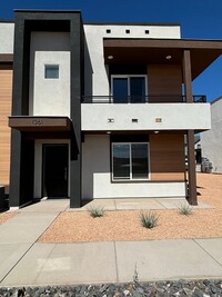 Building Photo - 1361 Pole Crk Ln