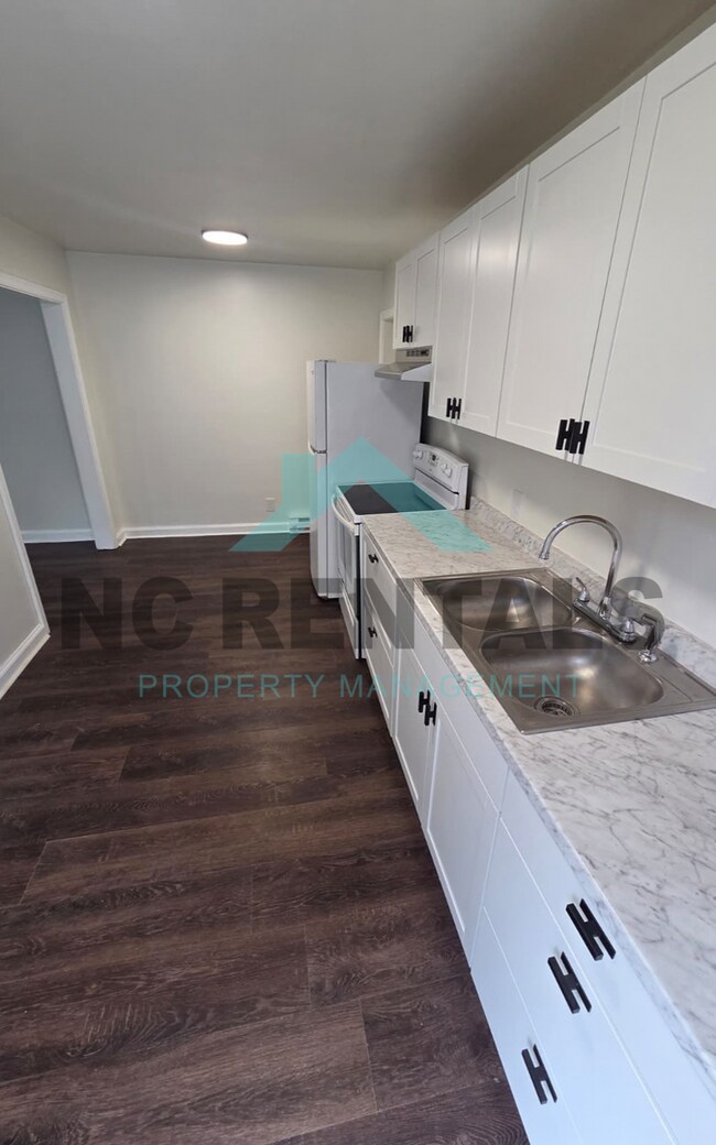 Building Photo - 601 Chestnut Dr