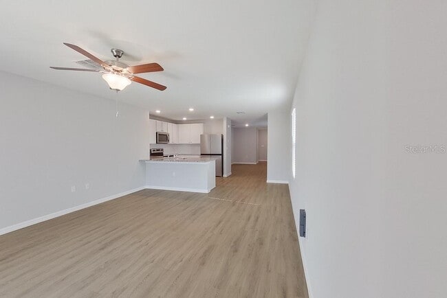 Building Photo - 8620 SW 43rd Ter