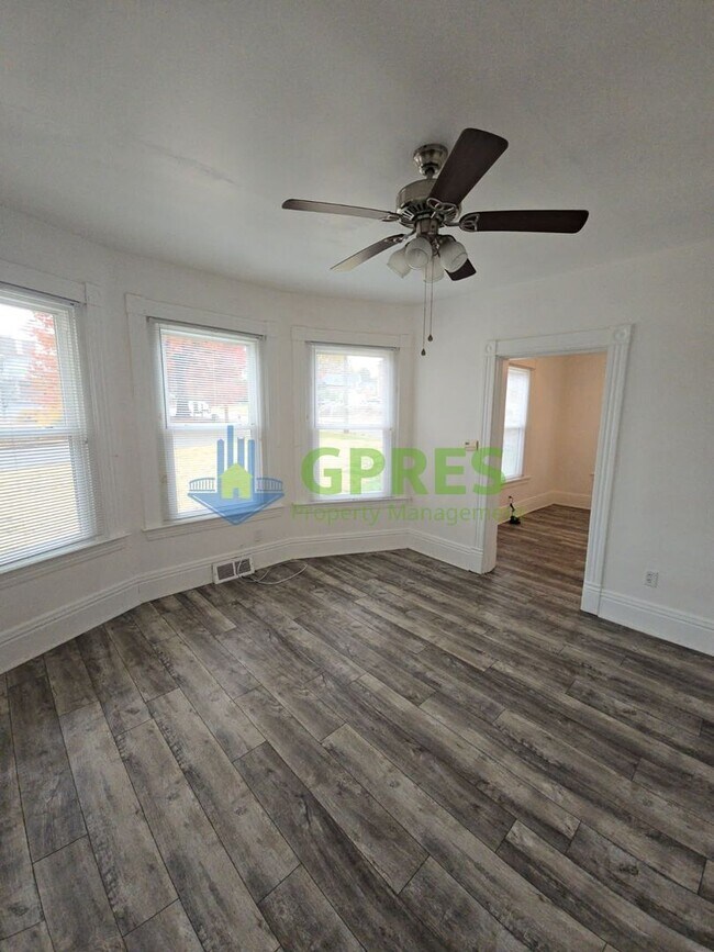 Building Photo - 159-161 Freeport Rd