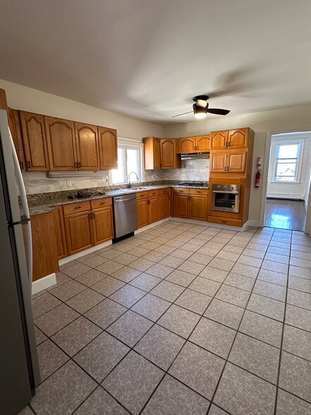 kitchen - 293 Main St
