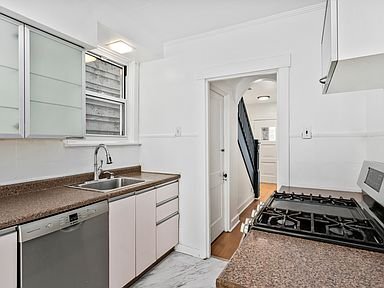 Building Photo - 34 Estella Ave