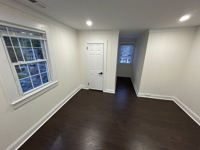 Building Photo - Available Soon! Ardmore WS, 4 Bedroom, 3 F...