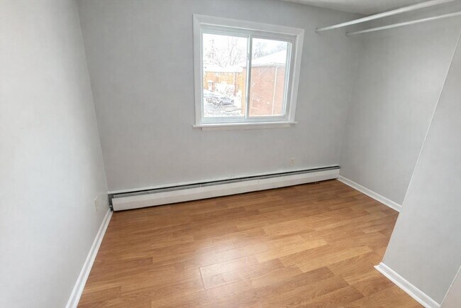 Building Photo - 39 Bishop Dr