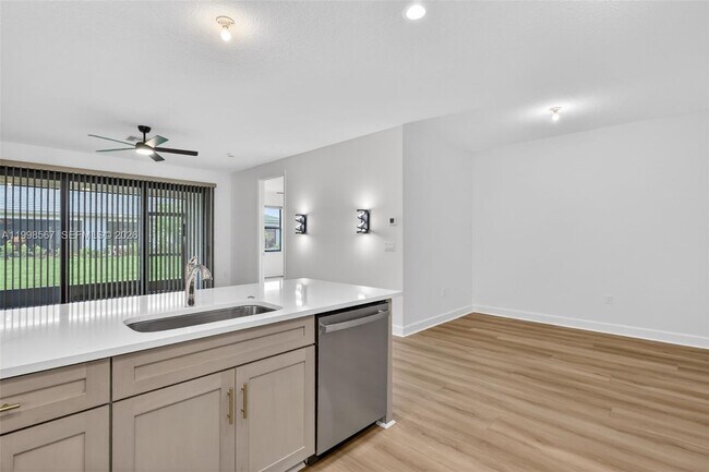 Building Photo - 13455 Starkissed Ln