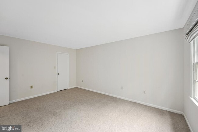 Building Photo - 5308 Hexagon Pl