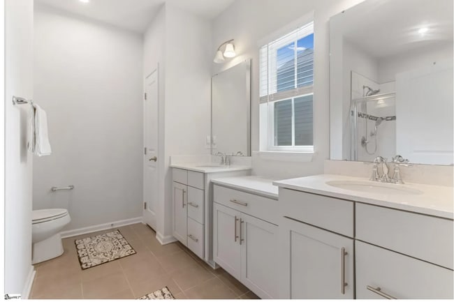 Building Photo - 500 Briar Oaks Ln