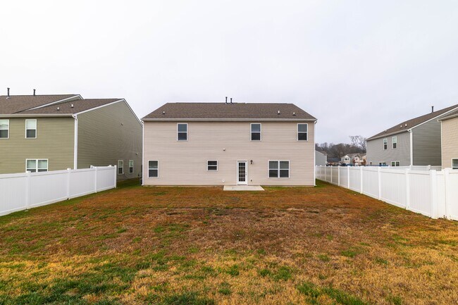 Building Photo - 4714 Willow Bluff Cir