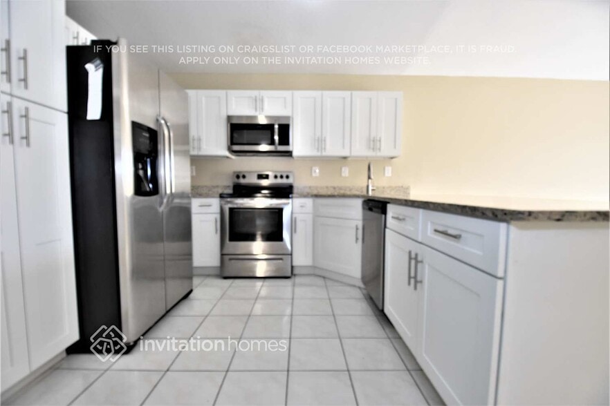 Building Photo - 17184 SW 143rd Pl