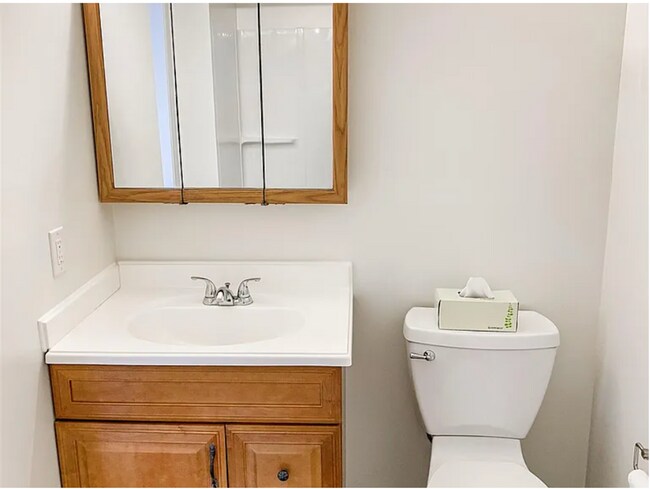 Building Photo - Coming Soon! Charming house on private road in the hills of West Nashville!
