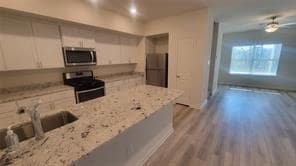 Building Photo - 315 Marsh Ln