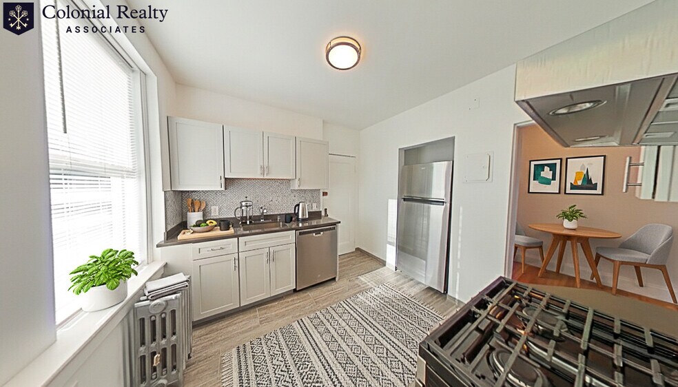 Building Photo - 2031 Commonwealth Ave