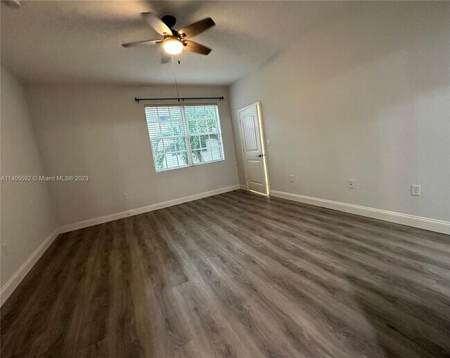 Building Photo - 155 SW 7th Ct
