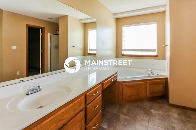 Building Photo - 3 Bedroom Pet-Friendly Home in Independenc...