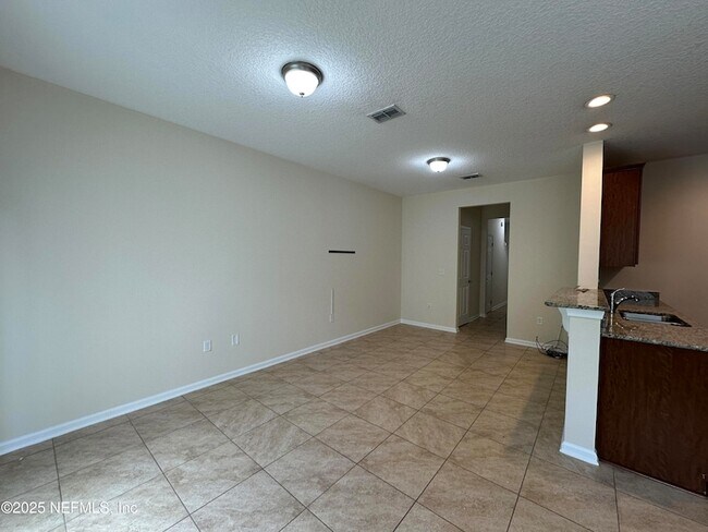 Building Photo - 111 Moultrie Village Ln