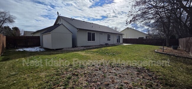 Building Photo - 1123 N Watson Way