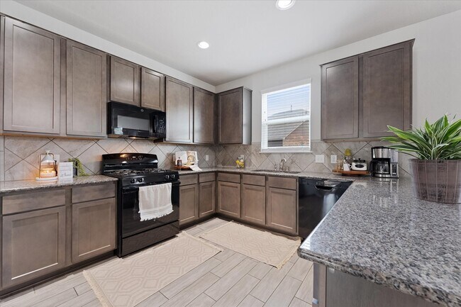 Building Photo - 3210 Lotus Blossom St