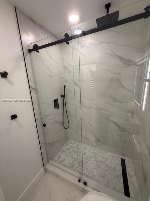 Building Photo - 822 W 30th St