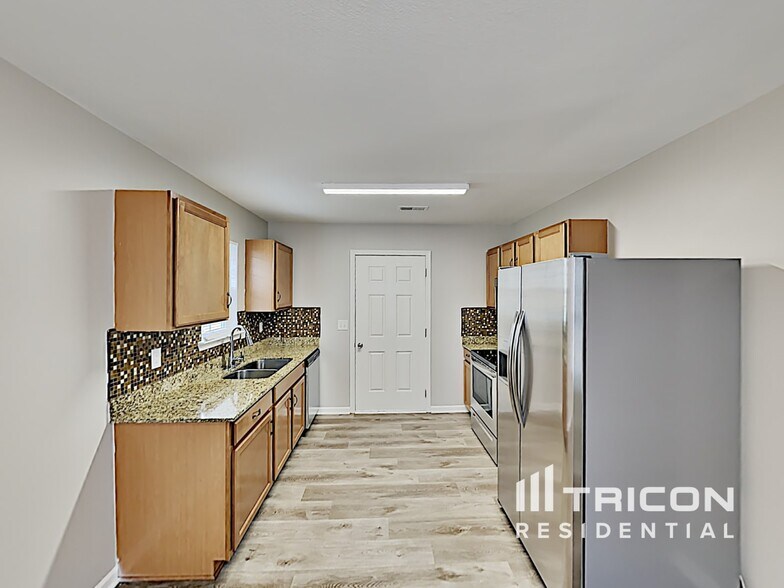 Building Photo - 725 Jack Russell Ct