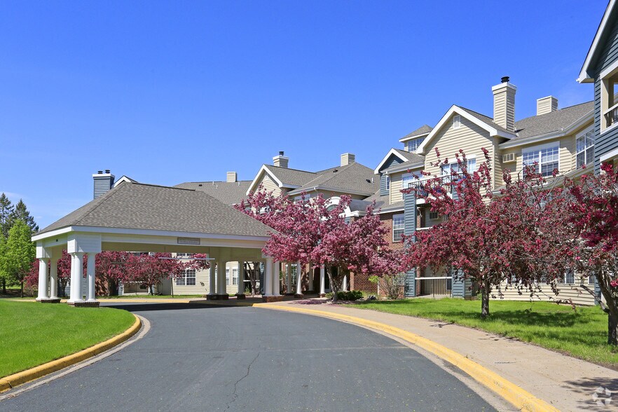 Devonshire Apartments 10310 Devonshire Rd Bloomington MN 55431