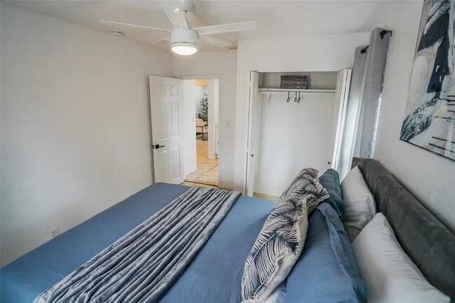 Building Photo - 1361 29th St S