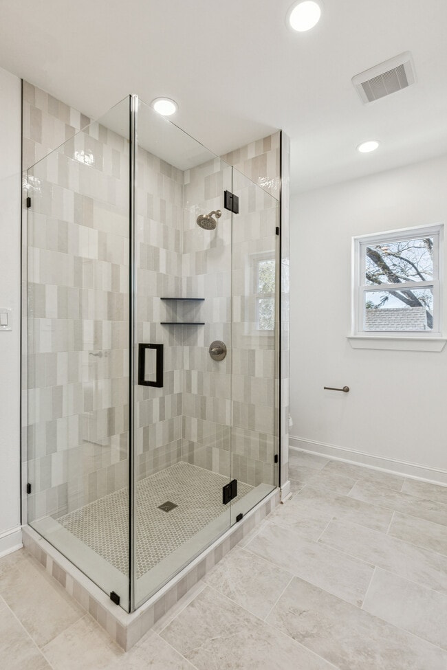 Building Photo - 6931 Belmont Ave