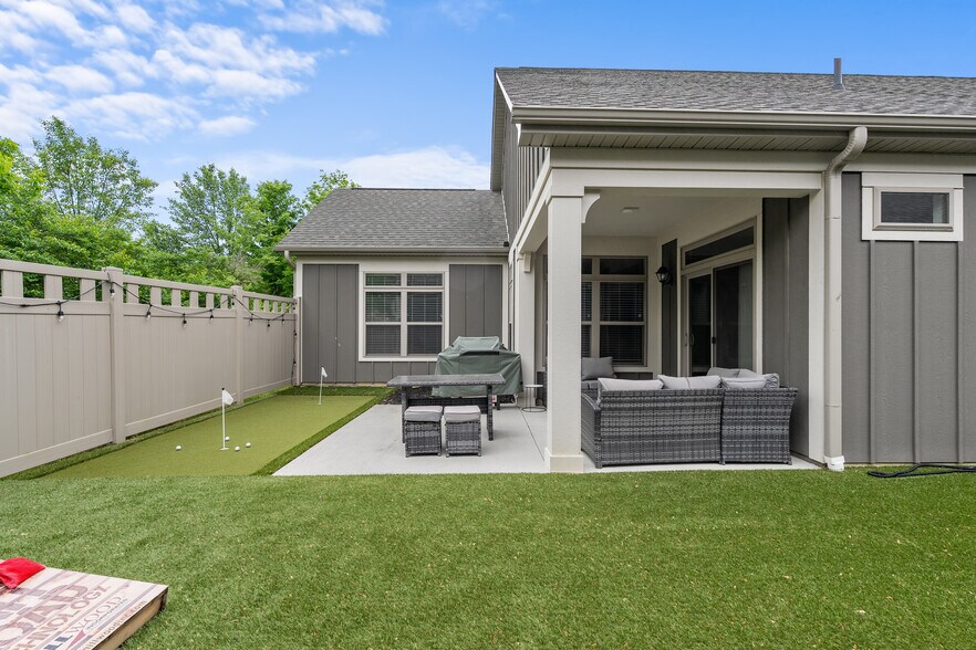 Building Photo - 243 Parkgate Ct