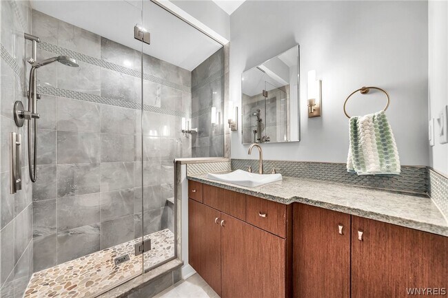 Building Photo - 200 Delaware Ave