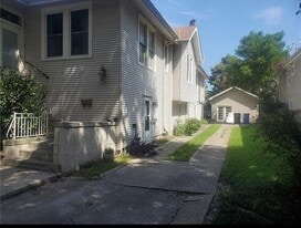 Building Photo - 3125 Bell St