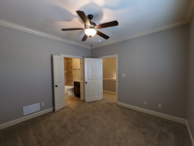 Building Photo - 2495 Old Taylor Rd