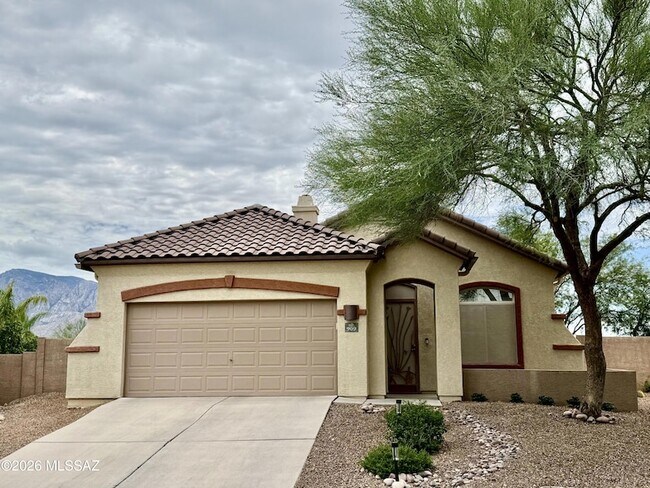 Building Photo - 909 W Leatherleaf Dr