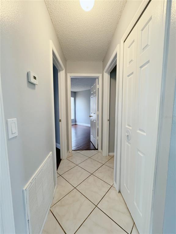 Building Photo - 1730 Bridgeview Cir