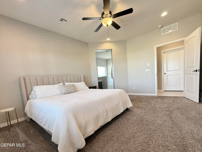 Building Photo - 7467 Smugglers Gulch Ct