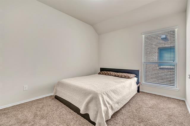 Building Photo - 324 Whitman Dr