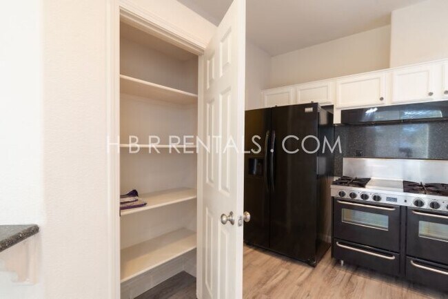 Building Photo - Charming 3-Bedroom & Spacious 2400 Sq. Ft. Layout in Tracy's Serene Sagewood Neighborhood!