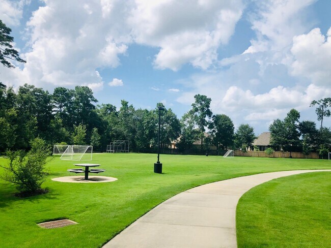 Building Photo - 29021 Cherrywood Ln