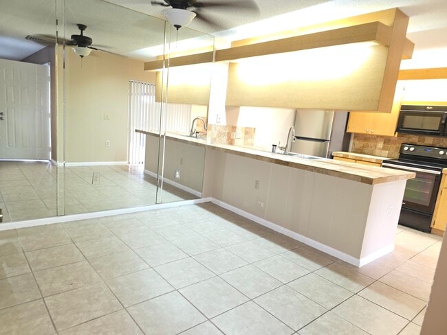 Building Photo - 6507 65th Way