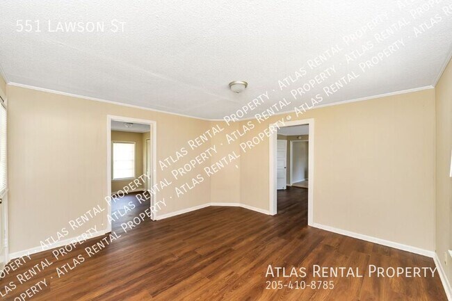 Building Photo - 551 Lawson St