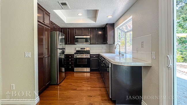 Building Photo - 15327 Braun Ct