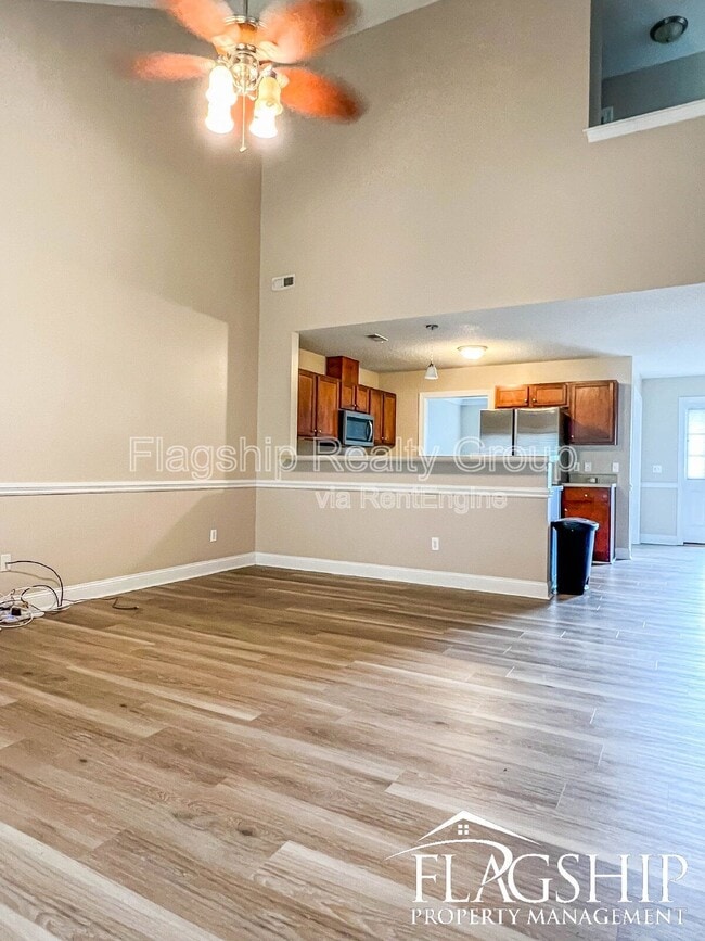 Building Photo - 2313 Sadler Dr