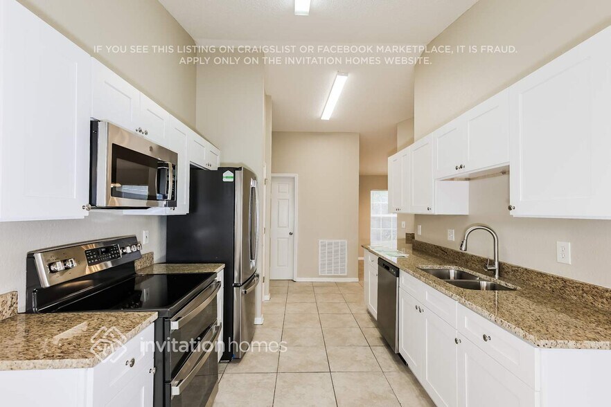 Building Photo - 7761 Canterbury Cir